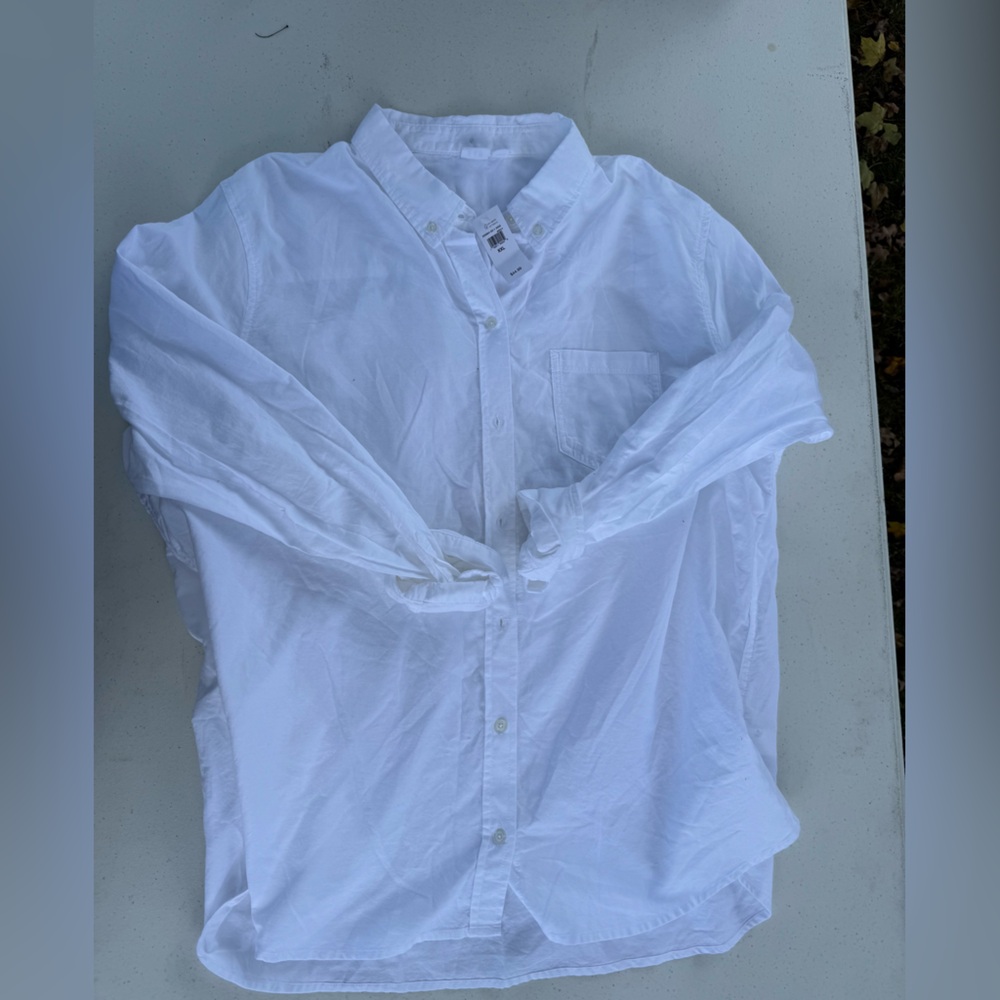 Gap White Button-Up Shirt